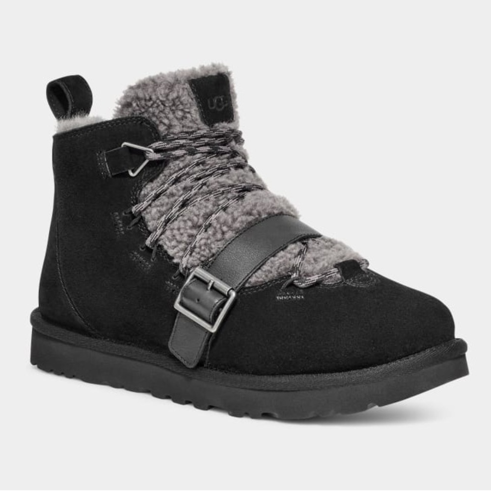 UGG NEW IN BOX W/1153510 Size 9